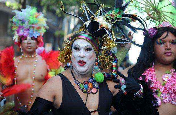 O Cord�o da Bola Preta arrastou cerca de 2,3 milh�es de foli�es no s�bado de carnaval, sob forte calor de mais de 30 graus Celsius - Vanderlei Almeida