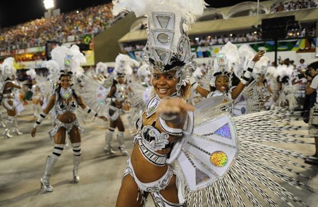Desfile da Renascer de Jacarepagu� - CHRISTOPHE SIMON 