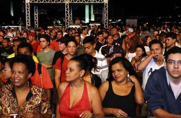 Público acompanha aos shows deste sábado - Carlos Moura/CB/D.A.Press