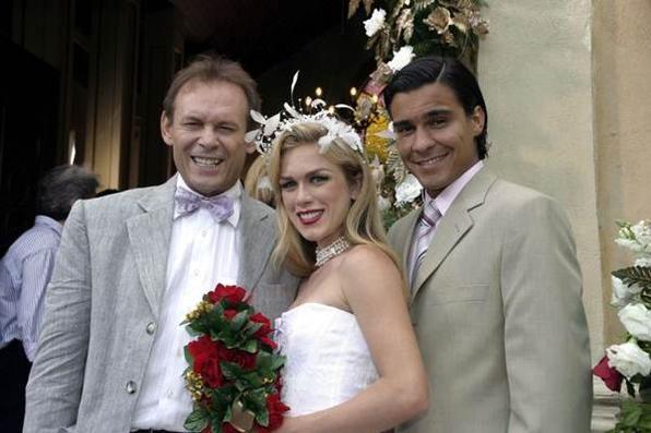 José Wilker, Ludmila Dayer e André Goncalves em cena da novela ''Senhora do Destino'' - Pedro Paulo Figueiredo/Carta Z Noticias