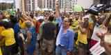 Manifestação contra governo Dilma e corrupção na Petrobras nas ruas de Salvador, no largo do Farol da Barra