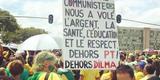 Em Brasília, cartaz escrito em francês diz: 'A idealismo comunista nos roubou dinheiro, saúde, educação e respeito. Fora PT! Fora Dilma!'