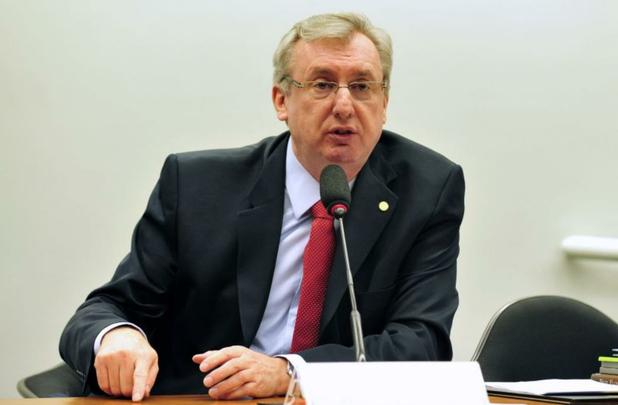 Celso Pansera ocupa o cargo de ministro no Ministério da Ciência, Tecnologia e Inovação