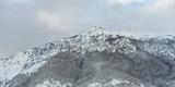 Vista da montanha de onde ocorreu a avalanche