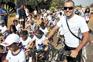 Projeto O Que Eu Quero Aprender, do professor Adayl dos Santos, motiva estudantes e apoiadores: 36 bicicletas doadas