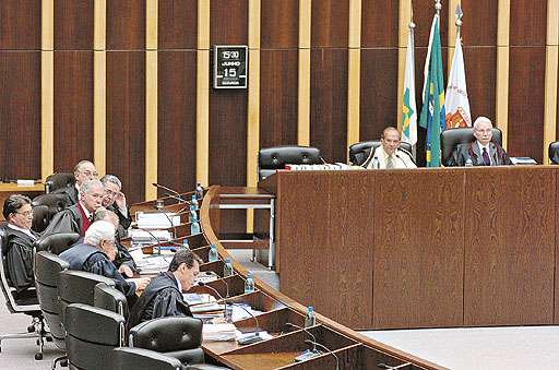Conselho Especial do TJDFT: por 11 votos a 4, os integrantes do colegiado definiram o afastamento  (Carlos Moura/CB/D.A Press - 15/6/04)