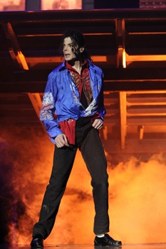 Michael ainda é o artista que mais vende no iTunes (Kevin Mazur/Sony Pictures)