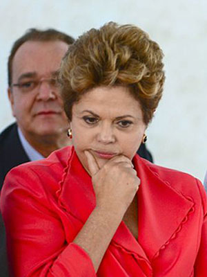 Antes do início dos protestos, a Dilma Rousseff era considerada favorita para a reeleição nas eleições (TASSO MARCELO)