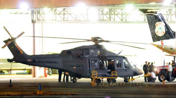 Comprado no ano passado, o helicóptero AgustaWestland AW 139 está, desde o início da semana, no hangar da Polícia Federal, em Brasília (Breno Fortes/CB/DA Press)