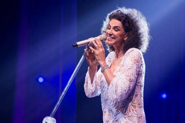 Simone apresentou canções do novo disco no show (Regina Sampaio/Divulgação
)