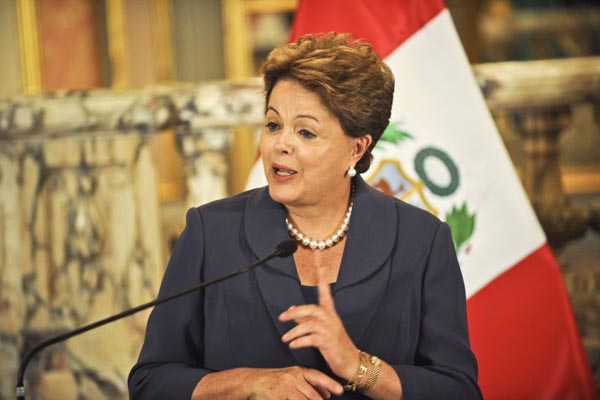 Às 13h30, no Palácio Itamaraty, Dilma oferece almoço em homenagem ao presidente francês (Ernesto Benavides/AFP Photo) Às 13h30, no Palácio Itamaraty, Dilma oferece almoço em homenagem ao presidente francês (Ernesto Benavides/AFP Photo)