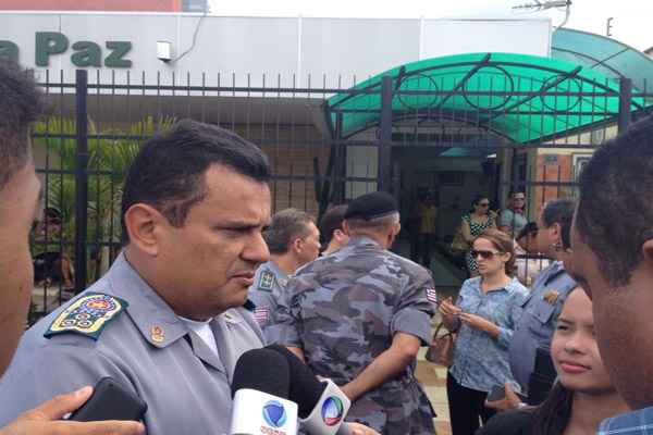Comandante Geral da Polícia Militar Zanoni Porto compareceu ao velório (Reprodução O Imparcial) Comandante Geral da Polícia Militar Zanoni Porto compareceu ao velório (Reprodução O Imparcial)