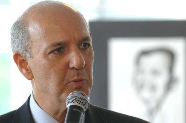 José Roberto Arruda tinha se distanciado de Roriz, mas ex-governadores se reaproximaram em 2013 (Breno Fortes/CB/DA Press)