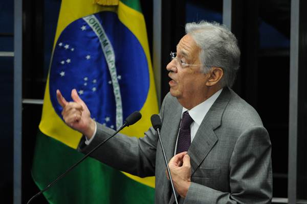 Convencido por Aécio, Fernando Henrique divulgou ontem nota defendendo a CPI no Congresso (Iano Andrade/CB/D.A Press - 25/2/14)