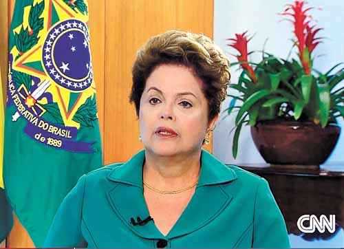 Dilma concede entrevista � rede norte-americana CNN: petista voltou a lamentar a derrota do Brasil na Copa (CNN/Reprodu��o)