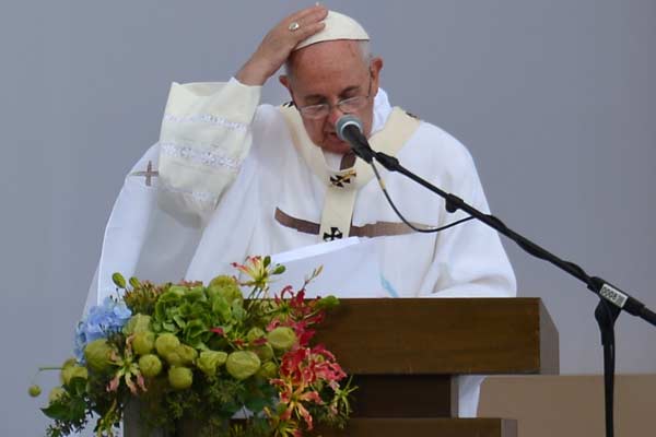 'Eu não estou falando apenas de um diálogo político, mas do diálogo fraterno', pediuo papa (VINCENZO PINTO/AFP)