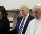 Papa Francisco pede a Donald Trump que trabalhe pela paz