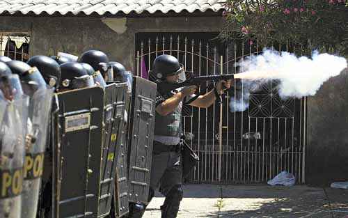 PM dispara em direção aos manifestantes: Polícia Militar de São Paulo classificou a operação como 