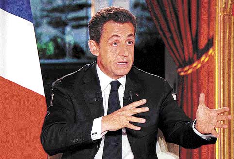 Sarkozy fala a um pool de canais de televisão: 