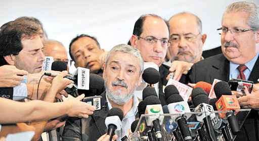 Ex-diretor da CUT, José Feijóo foi naturalizado em duas semanas, quando a média de espera é de 18 meses