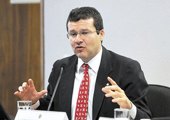 Carlos Hamilton, do BC, não quis prever quando o Copom vai reduzir a taxa básica de juros para um dígito