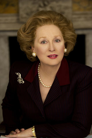 A atriz Meryl Streep, concorrente à estatueta de melhor atriz, interpreta a ex-premiê britânica Margaret Thatcher, em 