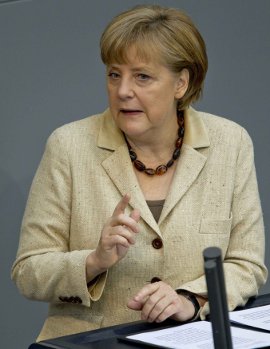 Angela Merkel pediu que seus aliados respeitem os compromissos de austeridade fiscal e os prazos de retirada do Afeganistão