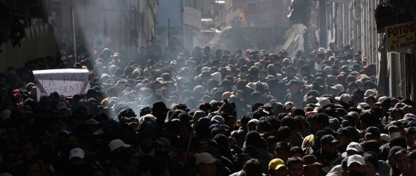 Policiais fizeram protesto reivindicando melhores salários