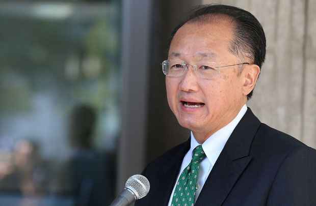 Jim Yong Kim concorreu pelo cargo com a ministra nigeriana de Finanças, Ngozi Okonjo-Iweala