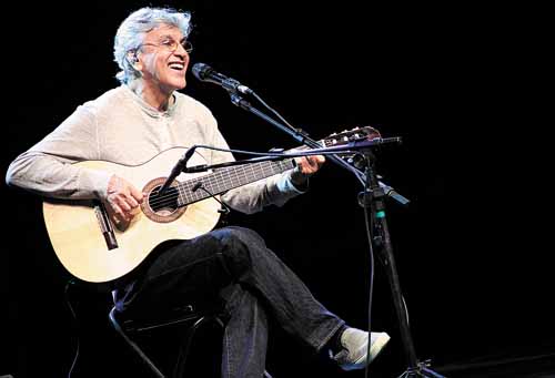 Caetano Veloso foi a grande atração do Fica: 25 mil espectadores