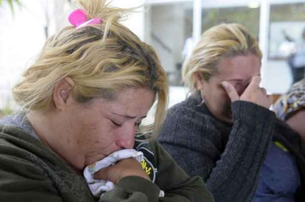 Familiares de Lara passaram o domingo no hospital à espera de notícias