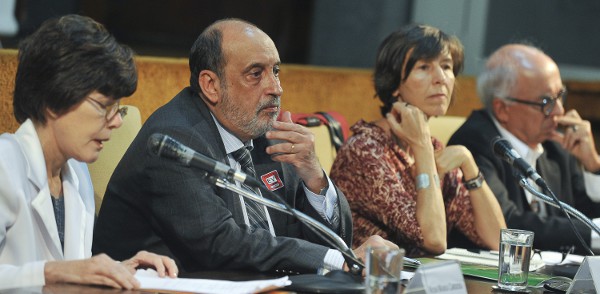 Integrantes da Comissão da Verdade, Rosa Maria Cardoso, Gilson Dipp, Maria Rita Kehl e Cláudio Fonteles, participam do encontro com os comitês estaduais da sociedade civil