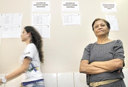 O voto você dá a quem confia. E, aí, a gente tem mais compromisso com a escola porque quer ver aquela gestão dar resultados%u201D Maria da Conceição de Oliveira, 56 anos, auxiliar de educação