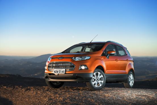 O novo design é o principal atrativo do EcoSport. Espaço interior também é ponto positivo e leva os passageiros com conforto