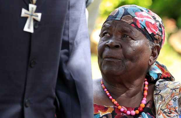 Sarah Obama, 90 anos, é a terceira esposa do avó paterno do presidente norte-americano