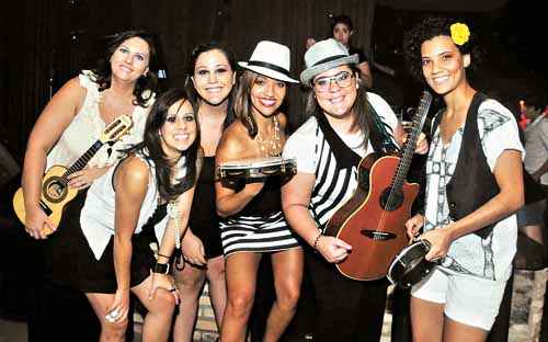 Grupo Saiasamba: o preconceito se esvai quando elas começam a cantar