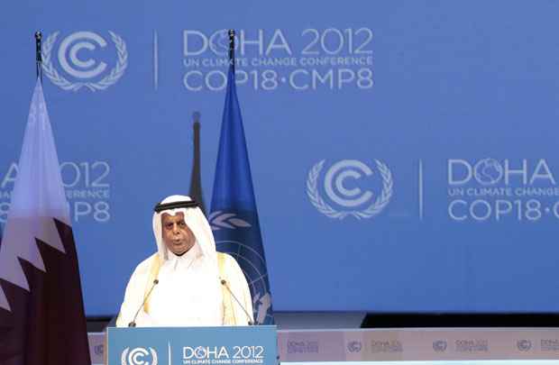 Vice-primeiro-ministro do Qatar e presidente da 18ª Conferência Quadro das Nações Unidas para as Mudanças Climáticas (COP18), Abdullah bin Hamad Al-Attiyah, discursa na sessão de abertura: a capital do país, Doha, sedia o evento de hoje até o próximo dia 7