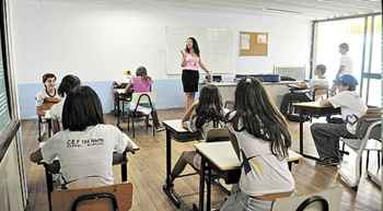 No ensino fundamental, os alunos também podem ter ciclos de aprendizado entre o 5º e o 6º ano e no fim do 9º