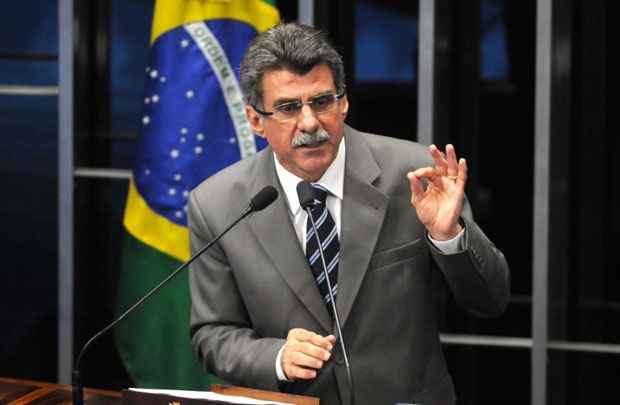 O relator do projeto, Romero Jucá (PMDB-RR), aguarda a resposta do Governo Federal