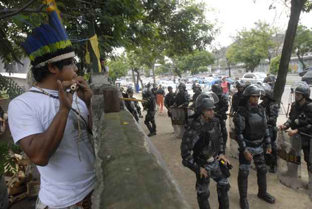 A demolição do prédio, que não é tombado, está prevista na reforma do Maracanã