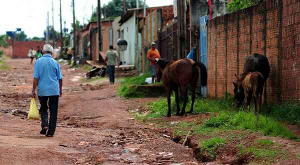 %u201CAqui também não tem emprego%u201D, diz Abel. Por isso, quando os filhos cresceram, o jeito foi migrar para Brasília