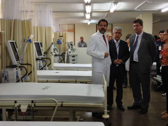 Governador Agnelo visita as instalações reformadas do Hospital de Base