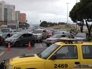 A largada para a corrida está prevista para as 19h, em frente ao Ginásio Nilson Nelson