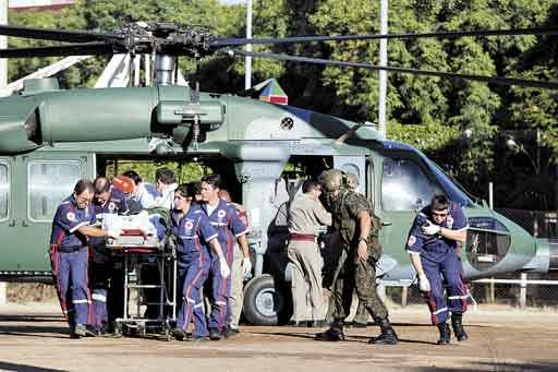 No dia da tragédia, helicópteros da Força Aérea Brasileira transportaram os feridos. São 71 pessoas internadas em estado grave