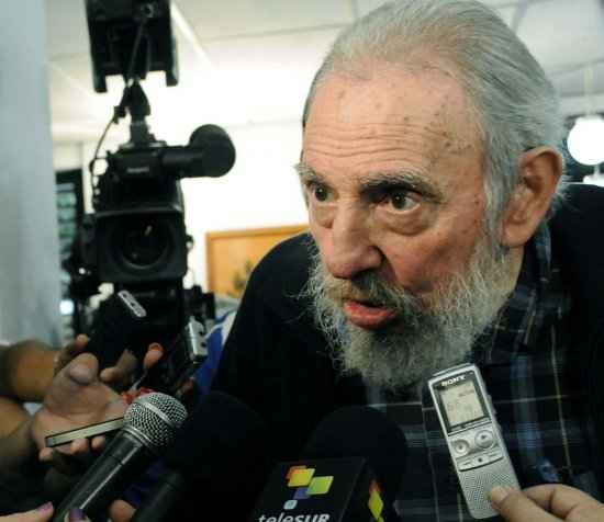 Fidel reapareceu em público para votar nas eleições parlamentares de domingo