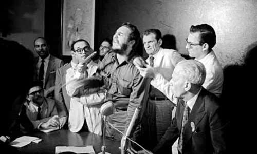 Visita de Fidel Castro ao Rio de Janeiro, em 1959, nas lentes de Luiz Carlos Barreto: flagrante do discurso