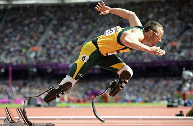 Pistorius é o primeiro campeão paralímpico a participar em uma edição de Jogos Olímpicos. No ano passado, ele perdeu a prova de 200m do atletismo para o brasileiro Alan Oliveira