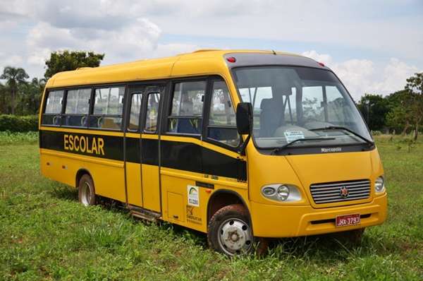 Um dos ônibus que vão ser disponibilizados pela Secretaria de Educação para atender os estudantes que estudam longe de onde moram no DF.