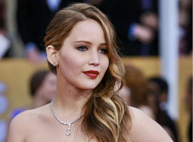 Aos 22 anos, Jennifer Lawrence entra para a história do cinema como a mais jovem atriz a concorrer por duas vezes ao Oscar