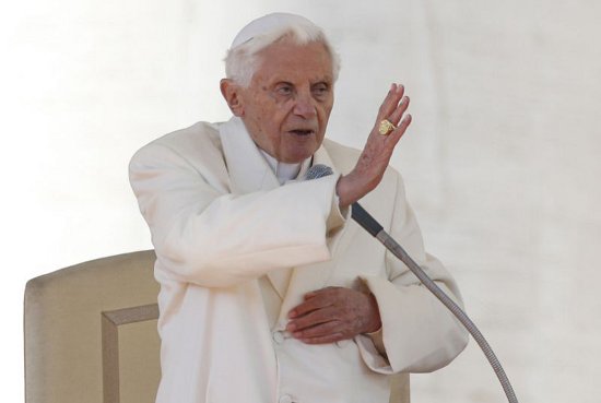 Bento XVI estava planejando assumir o título de 